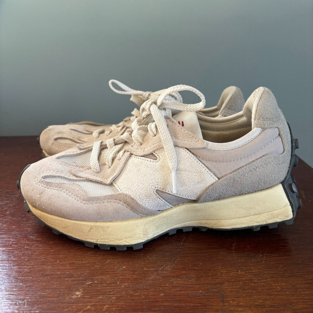 New Balance 327 Athletic Retro Shoe - Sea Salt / Rain Cloud